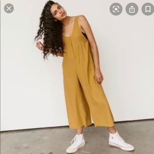 Neve and Hawk, Longway, gauze jumper.